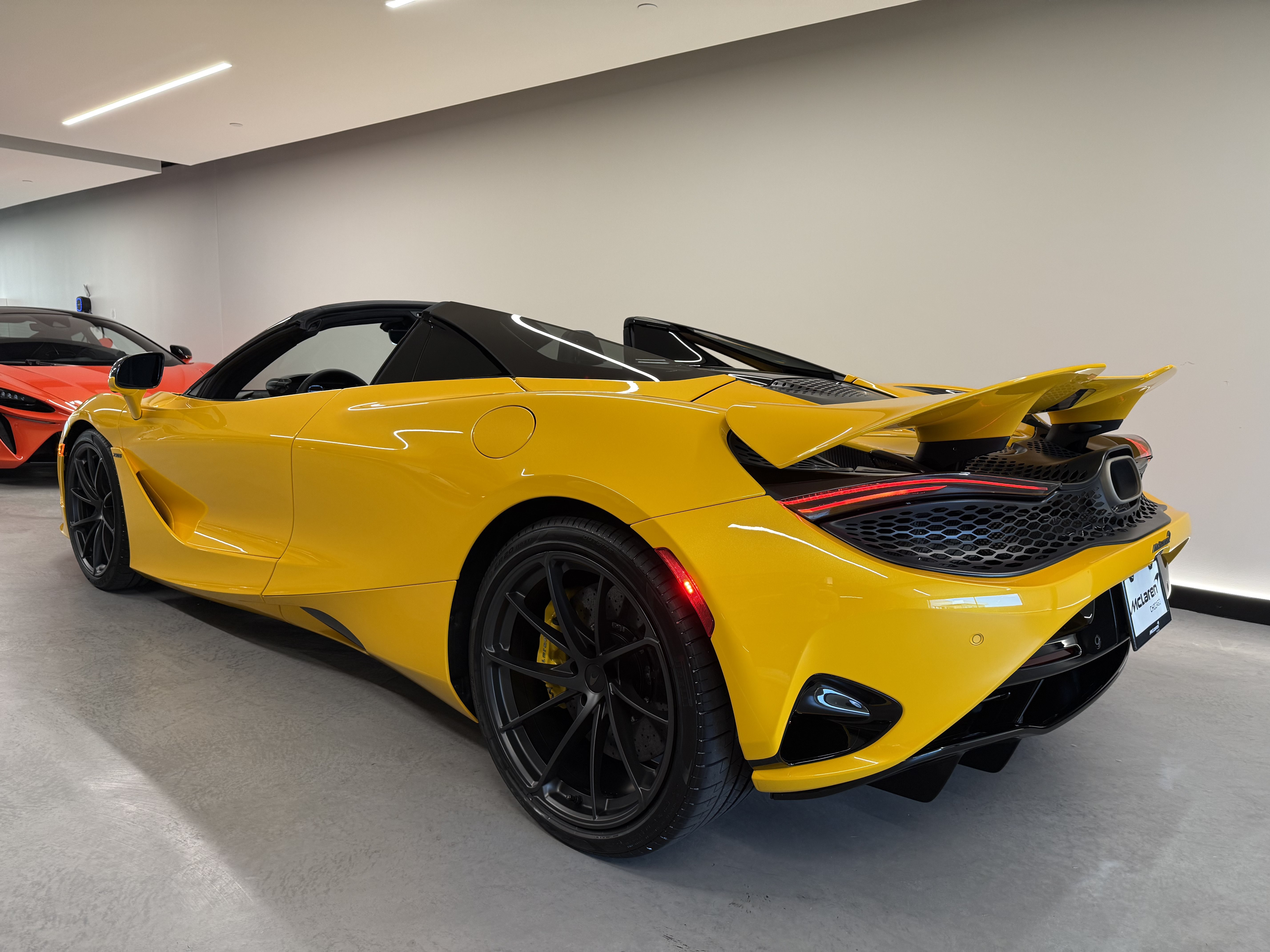 New 2027 McLaren 750S Spider 4