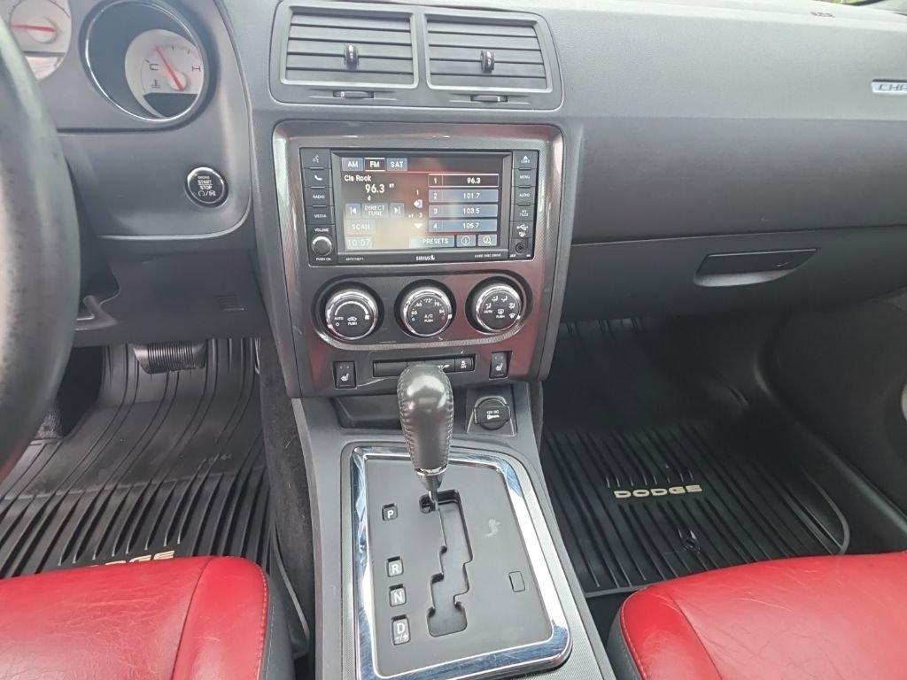 2014 Dodge Challenger SXT Plus