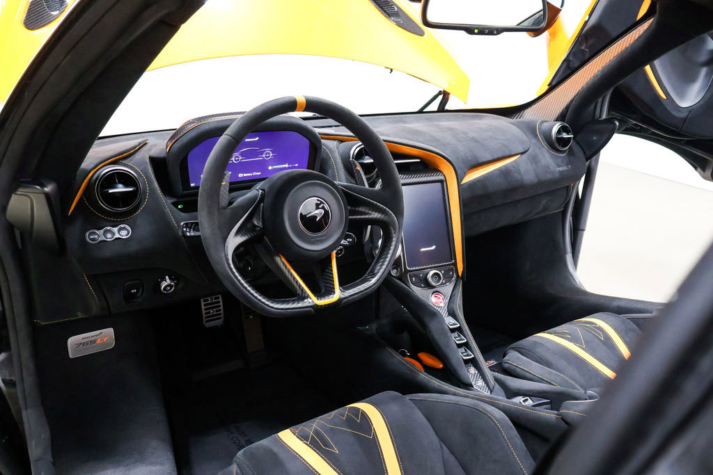 Used 2022 McLaren 765LT photo 40