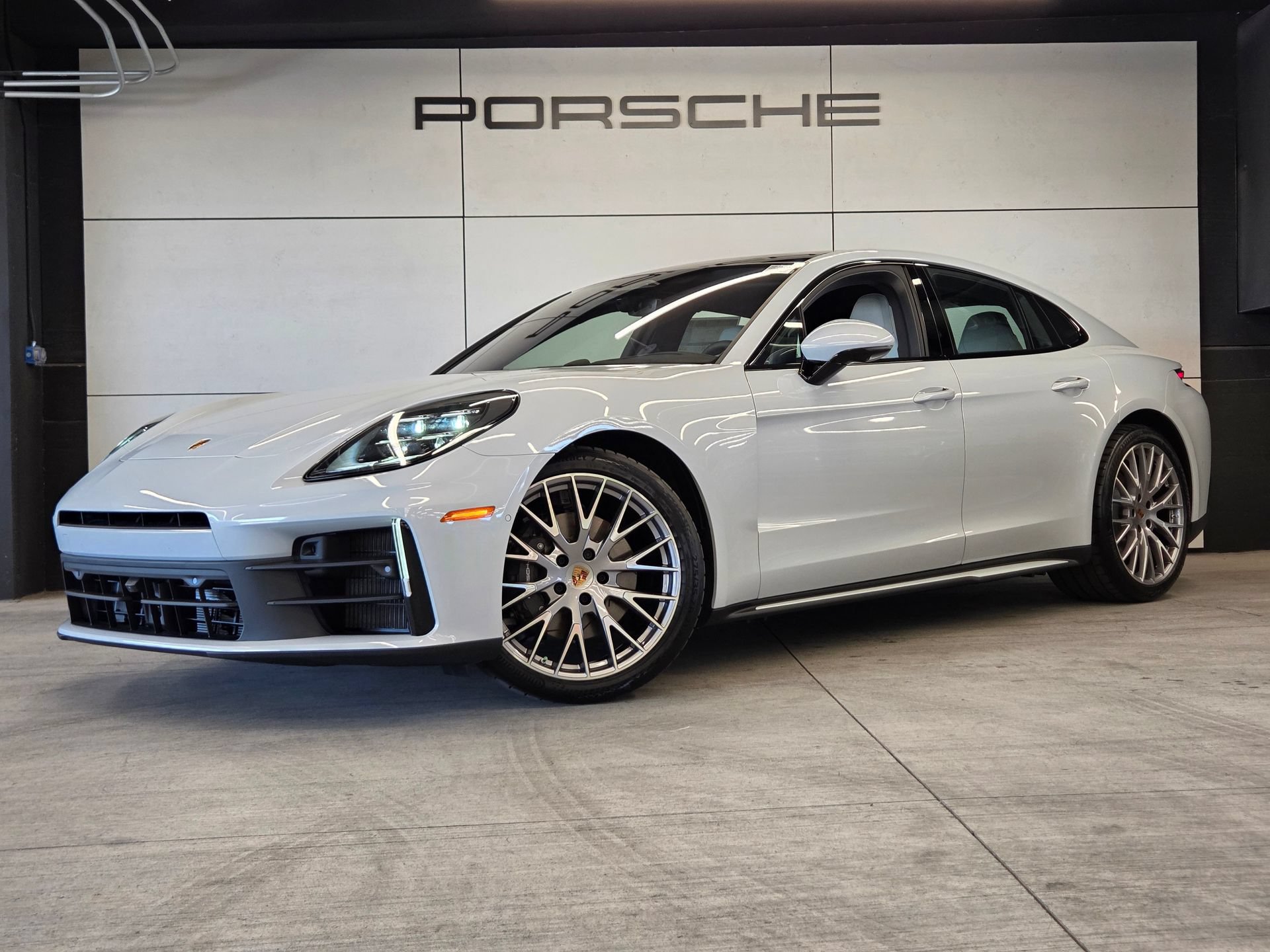 New 2026 Porsche Panamera 4