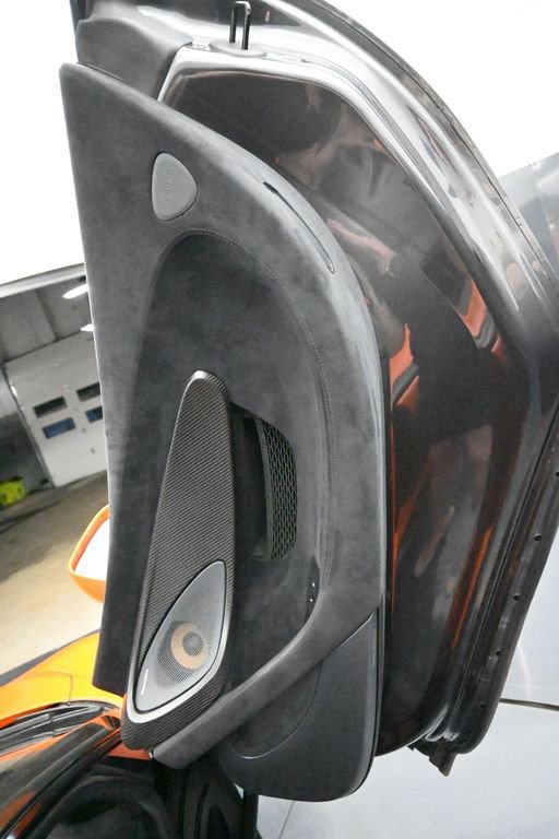 Used 2019 McLaren 600LT photo 23