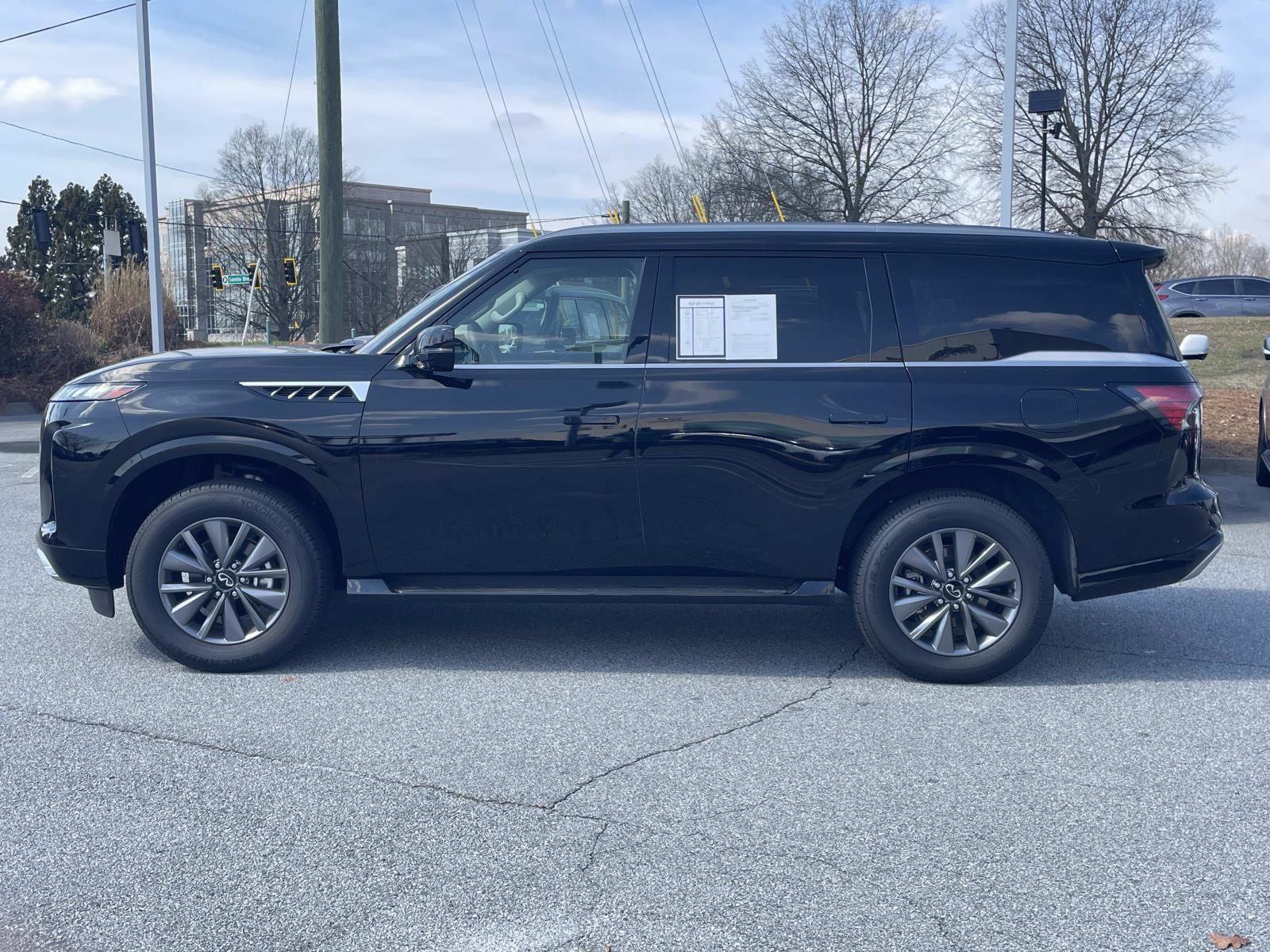 2025 INFINITI Qx80 Pure