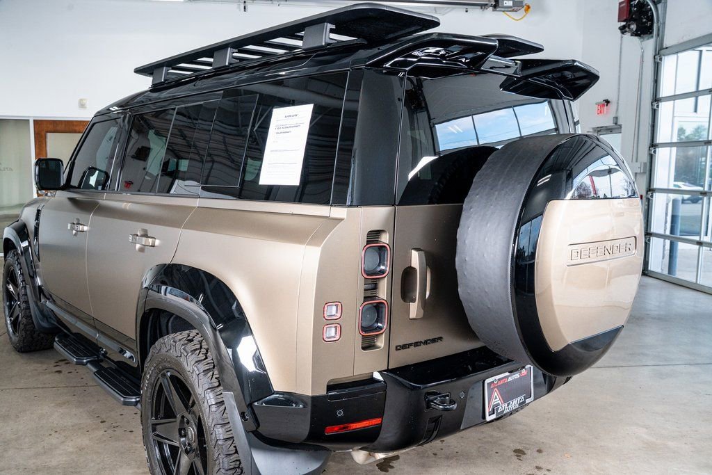 2025 Land Rover Defender 110 X