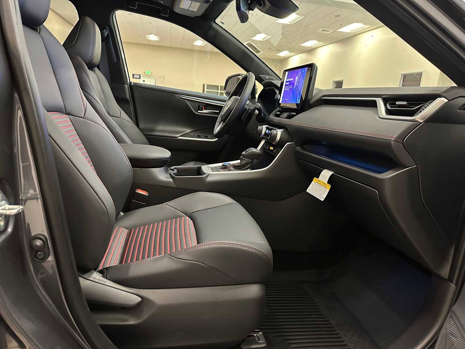 2025 Toyota RAV4 XSE