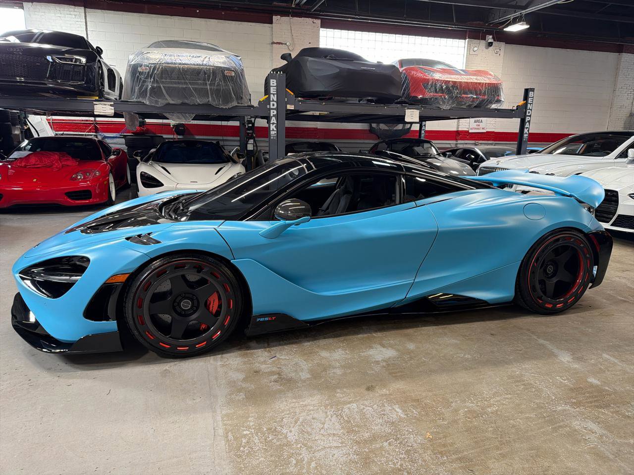 Used 2021 McLaren 765LT photo 10