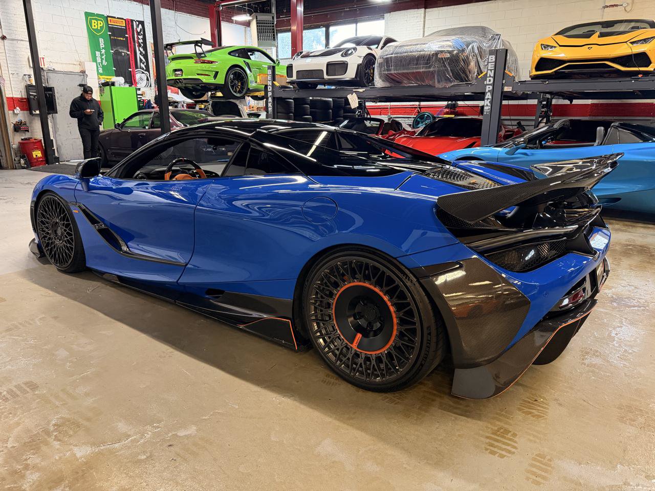 Used 2022 McLaren 720S Performance photo 14