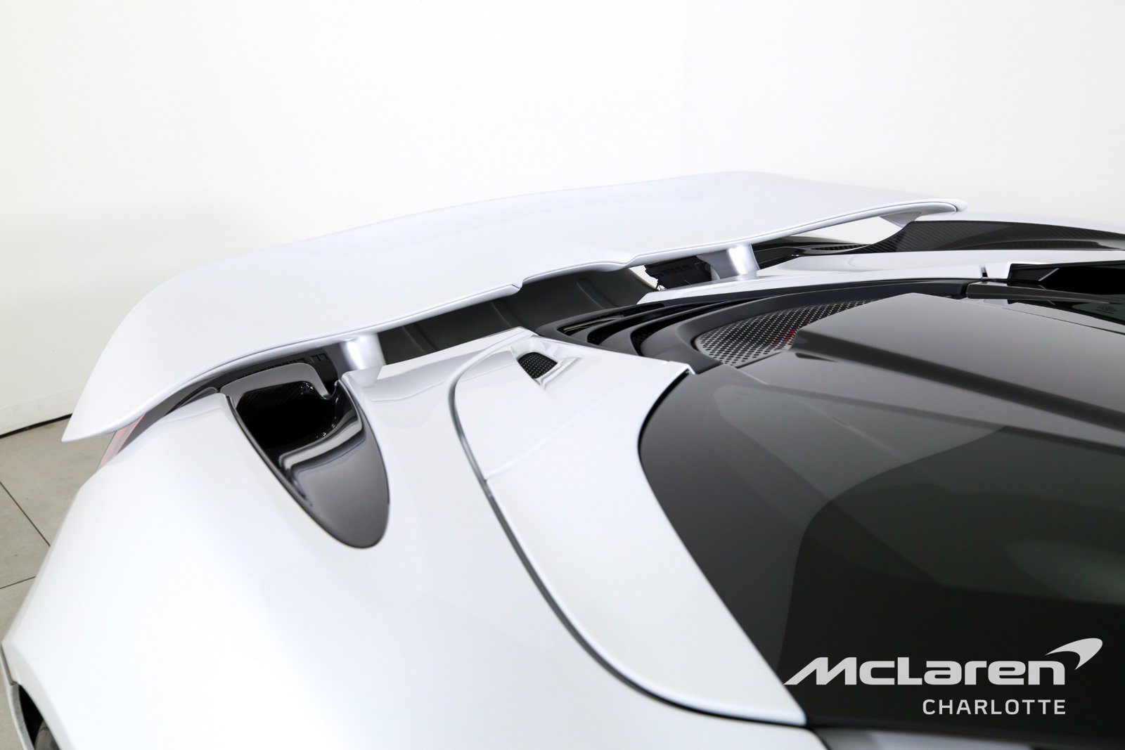 Used 2022 McLaren 720S Spider photo 31