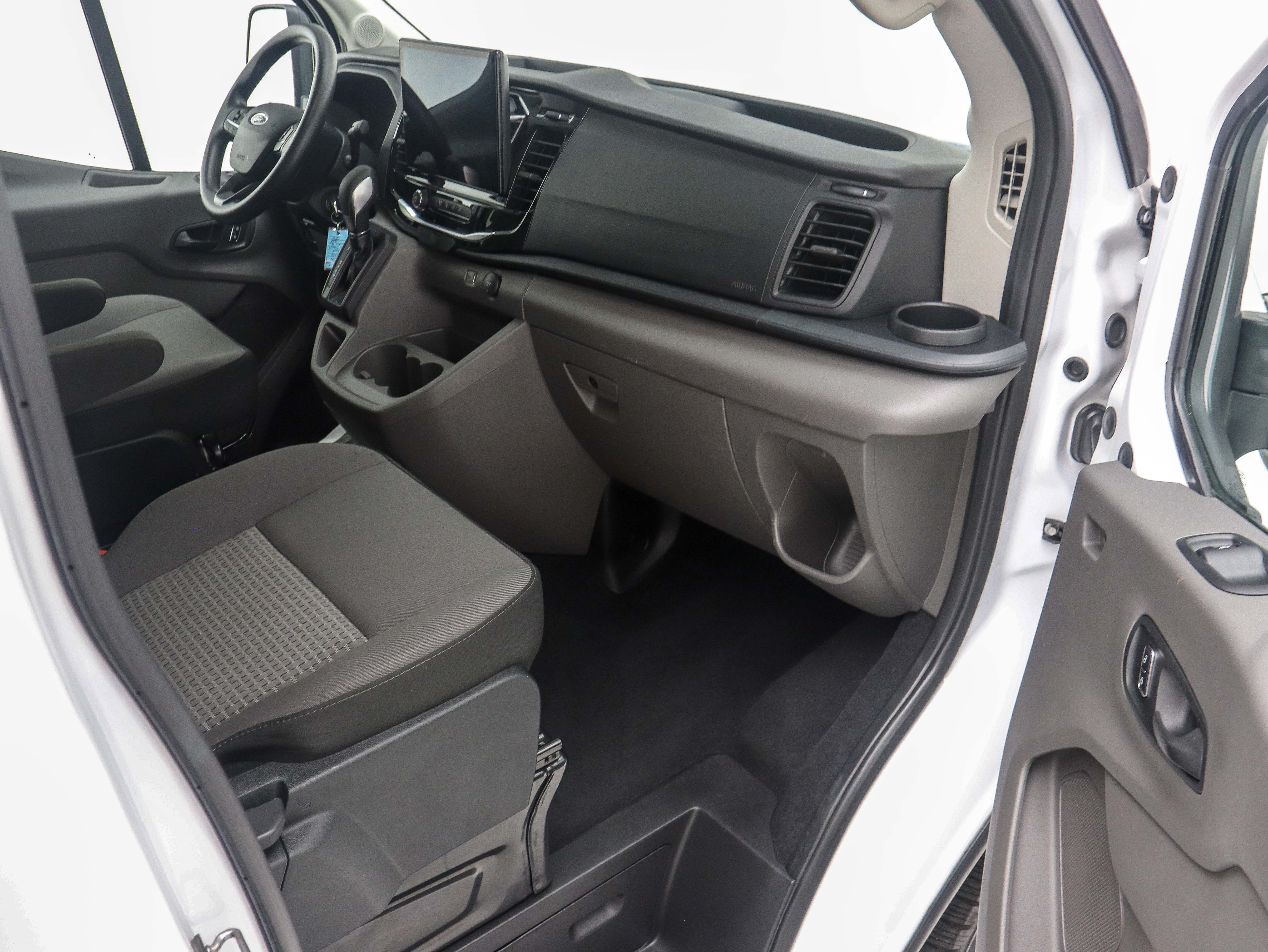 2025 Ford Transit Passenger Van XLT - Photo 17