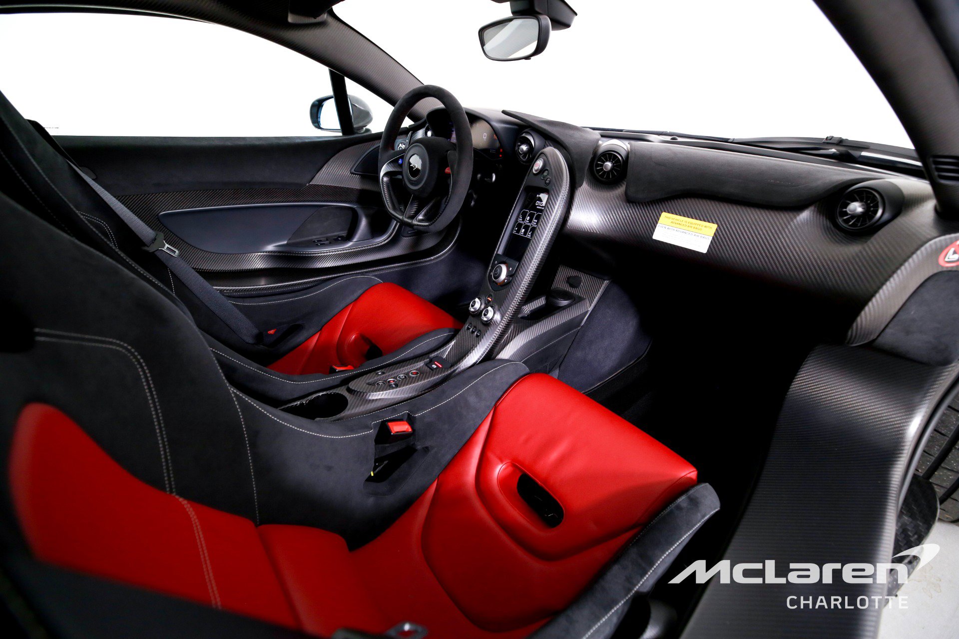 Used 2015 McLaren P1 photo 21