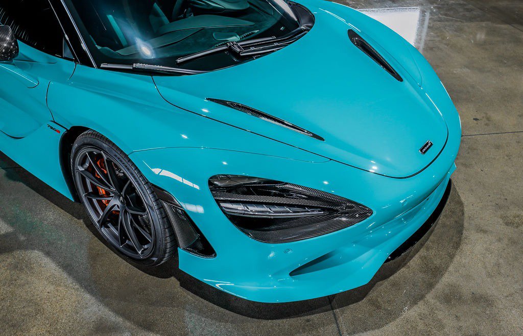 Used 2025 McLaren 750S Spider photo 10