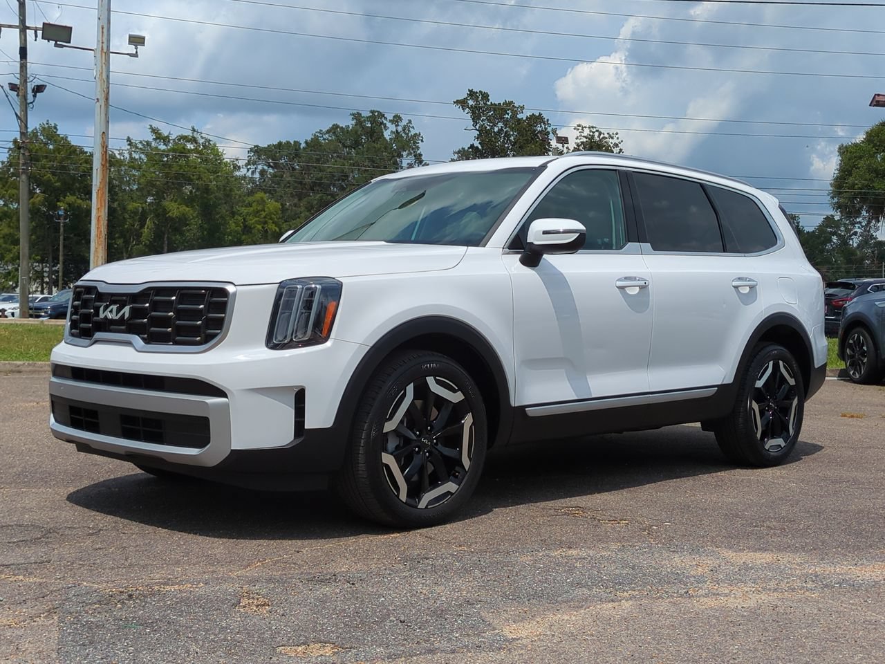 Certified 2025 Kia Telluride S