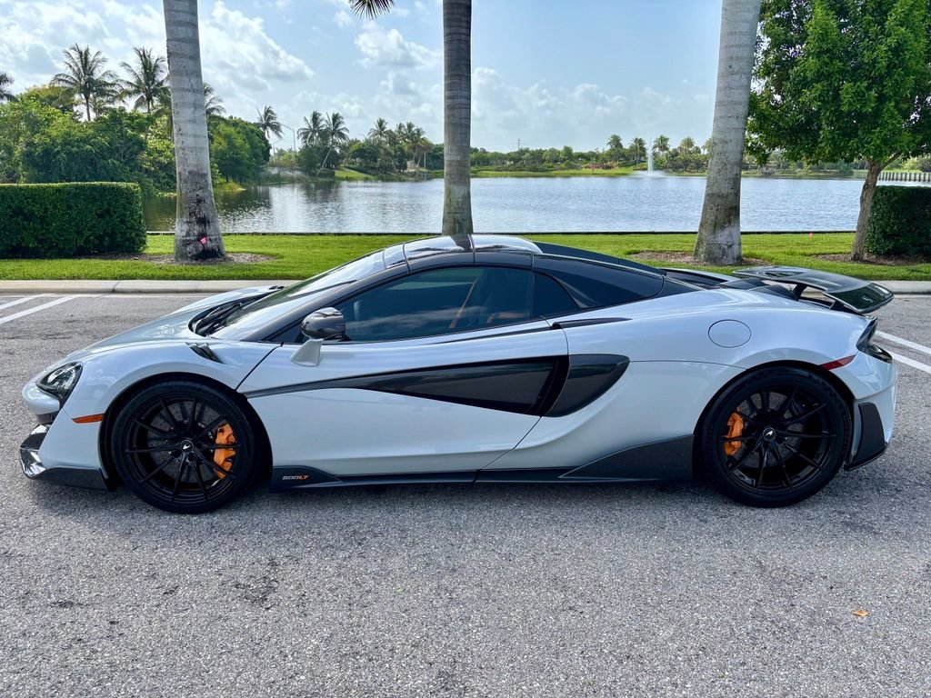 Used 2020 McLaren 600LT Spider photo 12