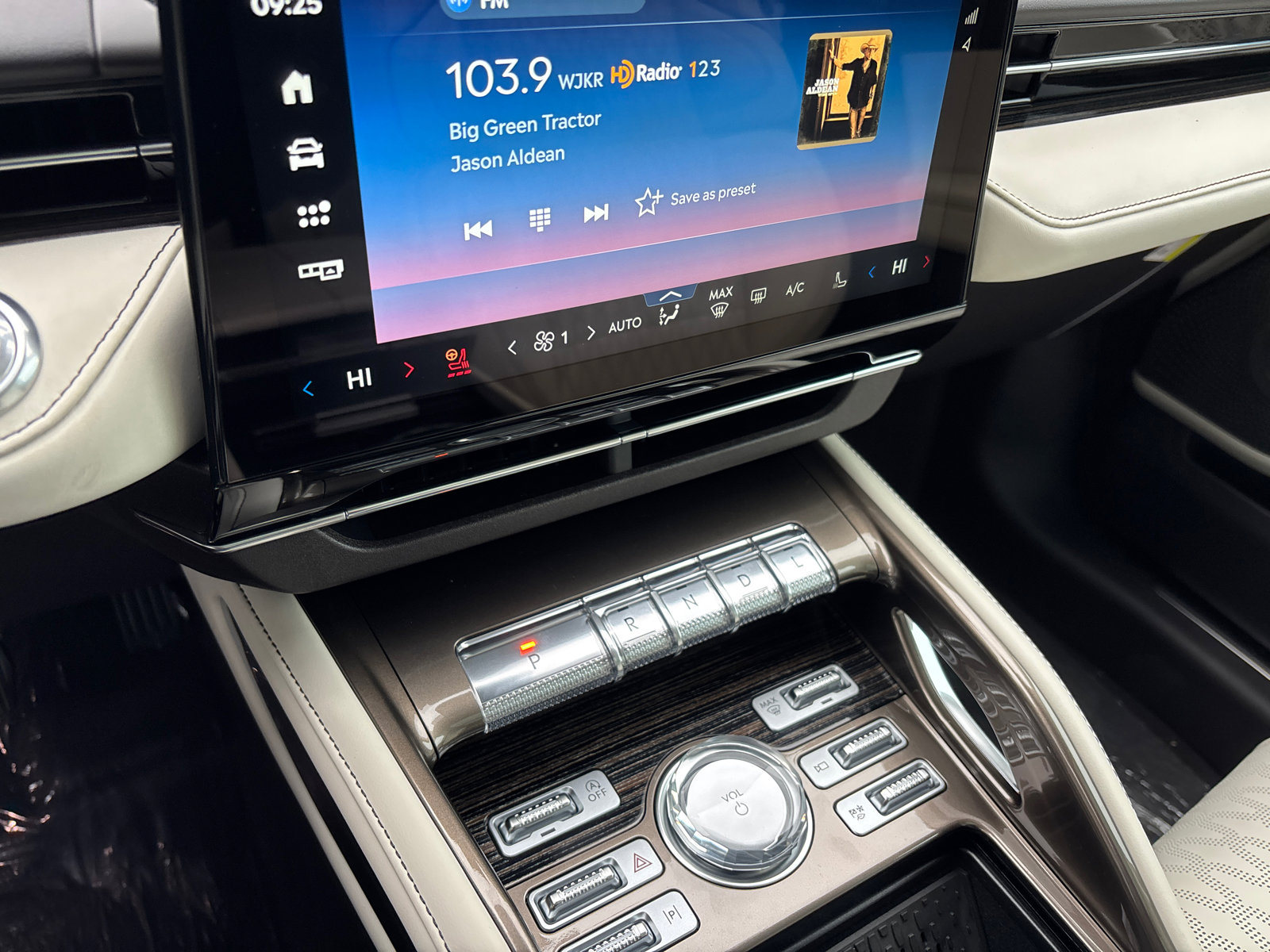 2026 Lincoln Nautilus Black Label