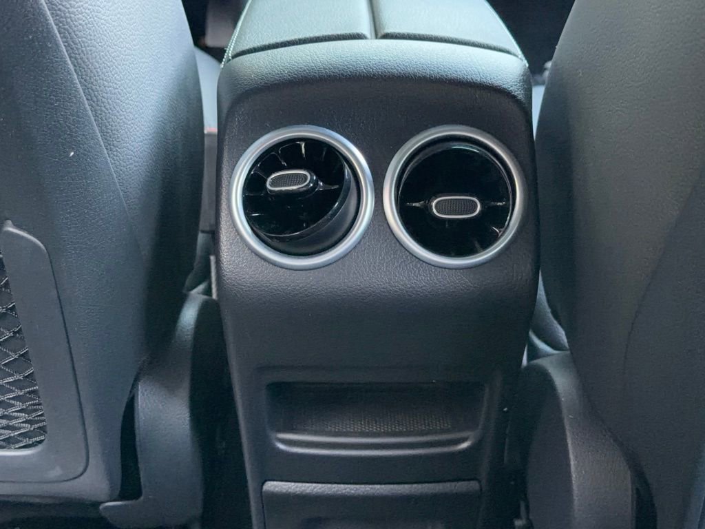 2022 Mercedes-Benz GLA 250