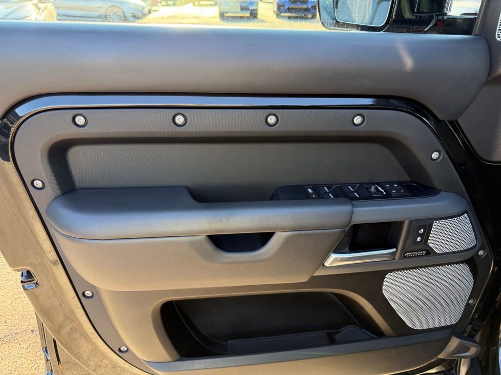 2023 Land Rover Defender 130 X