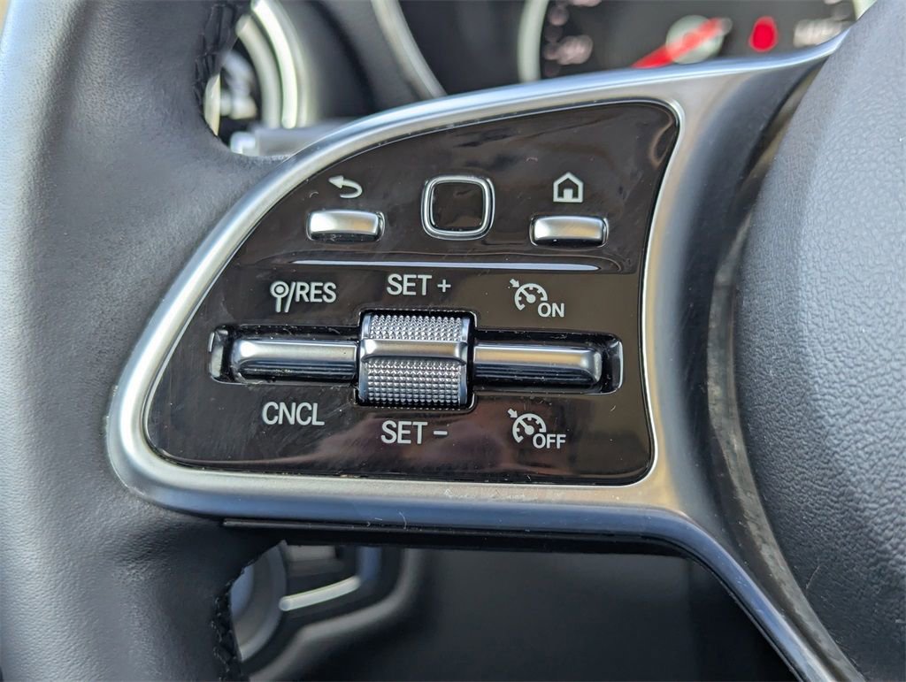 2022 Mercedes-Benz GLC 300