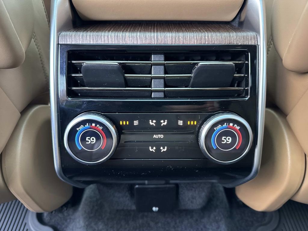 2023 Land Rover Range Rover Long Wheelbase SE