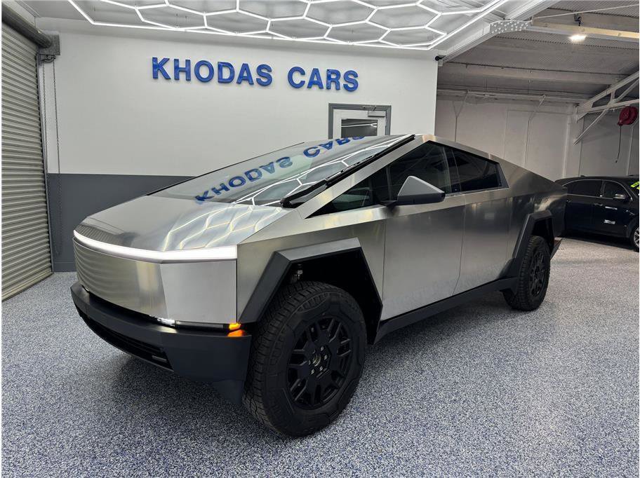 2024 Tesla Cybertruck AWD Crew Cab