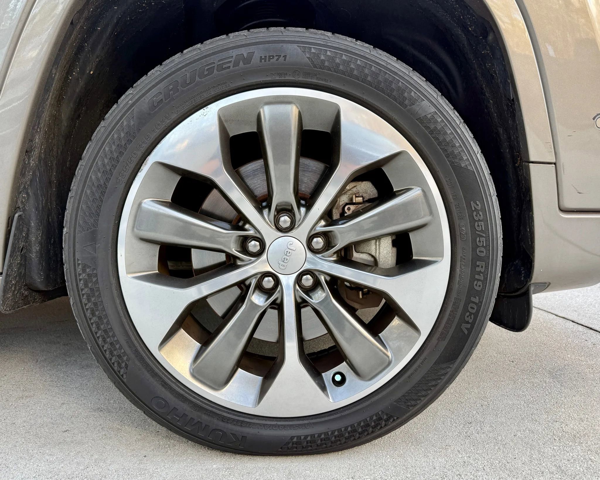 2019 Jeep Cherokee Overland