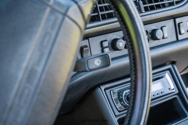 1988 Porsche 944 Turbo