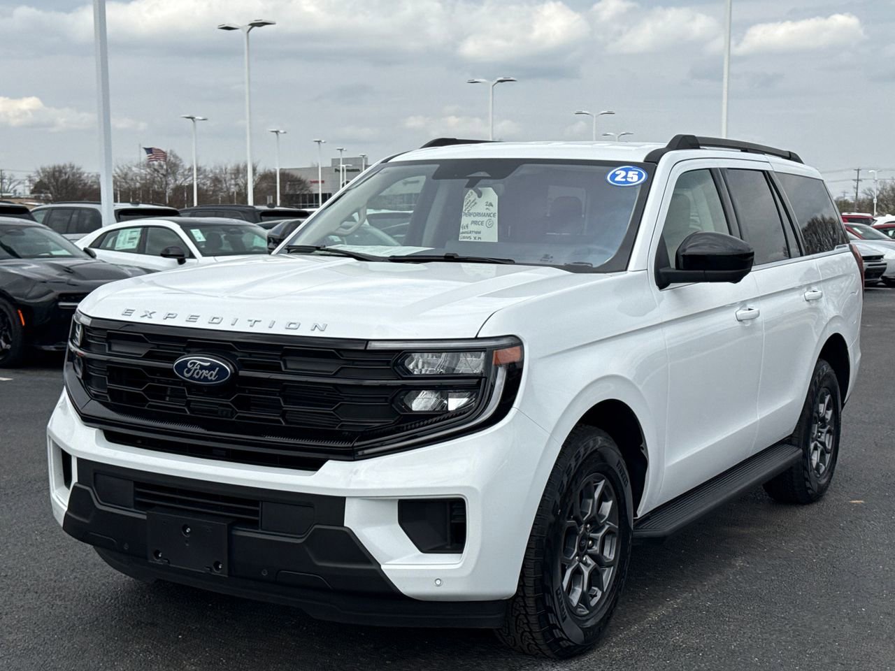 2025 Ford Expedition Active