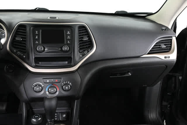 2017 Jeep Cherokee Sport