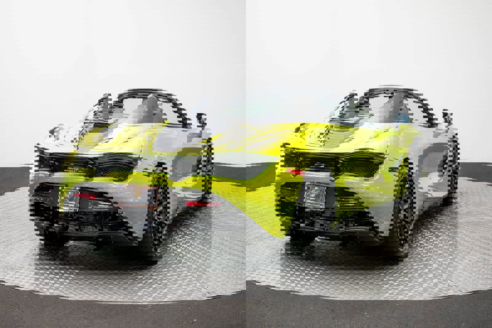 Used 2023 McLaren 720S Performance photo 37