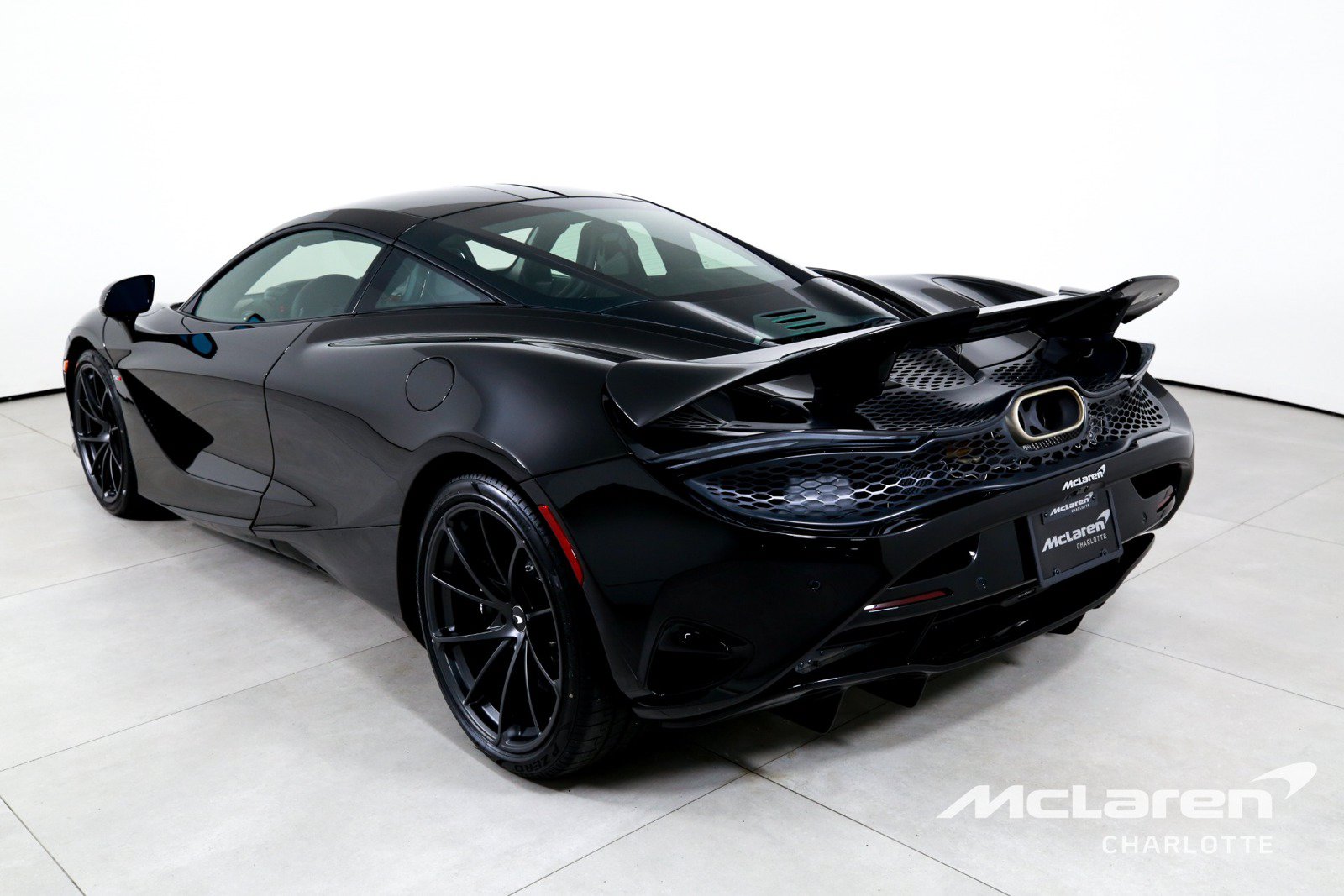 New 2027 McLaren 750S photo 7