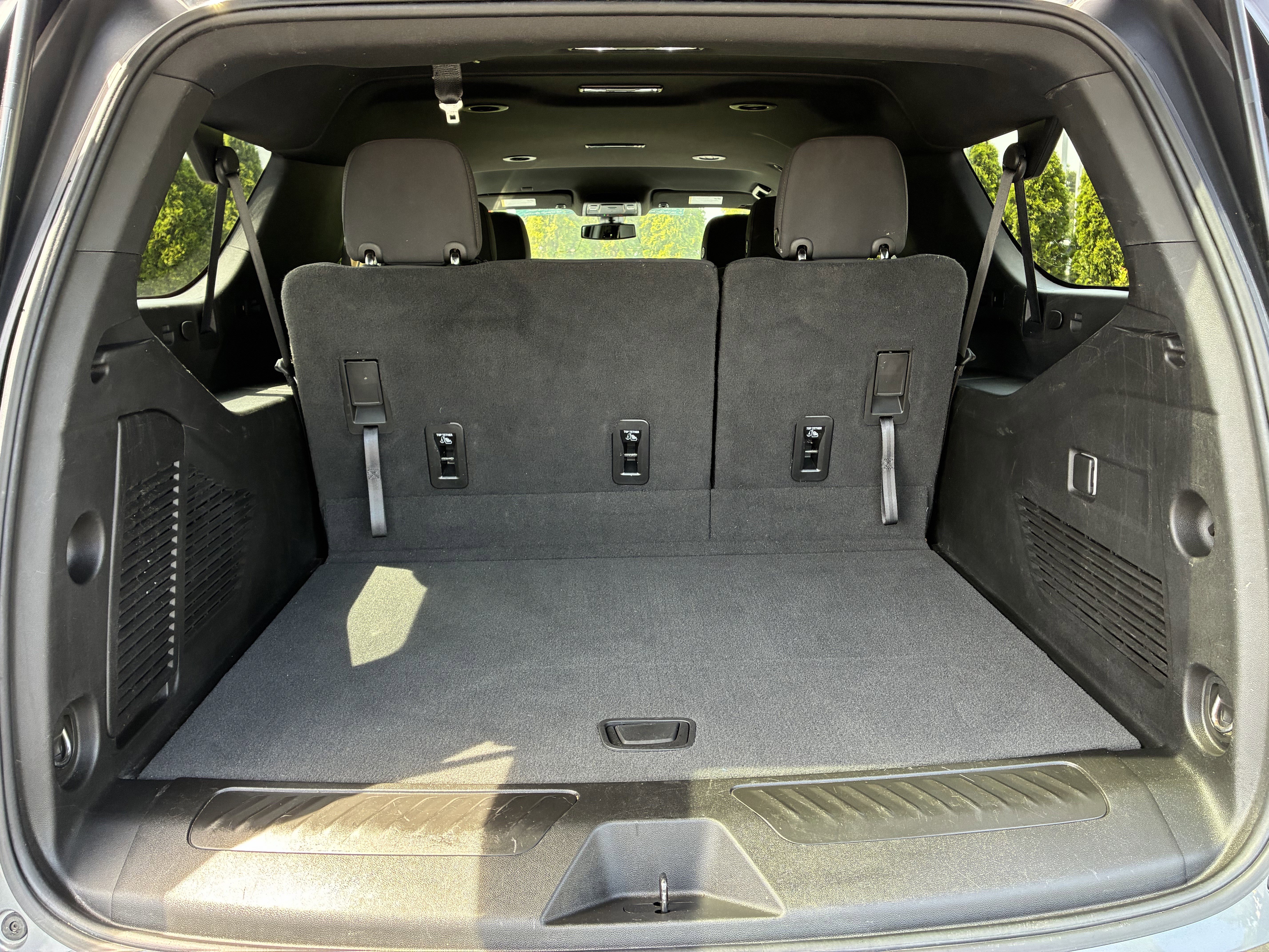 2022 Chevrolet Suburban LS