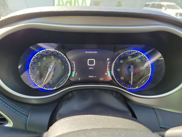 2021 Chrysler Pacifica Touring-L