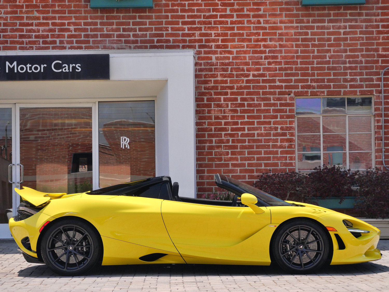 New 2027 McLaren 750S Spider 3