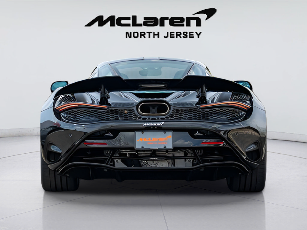 New 2026 McLaren 750S photo 11