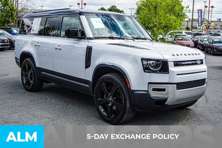 2023 Land Rover Defender 130 SE