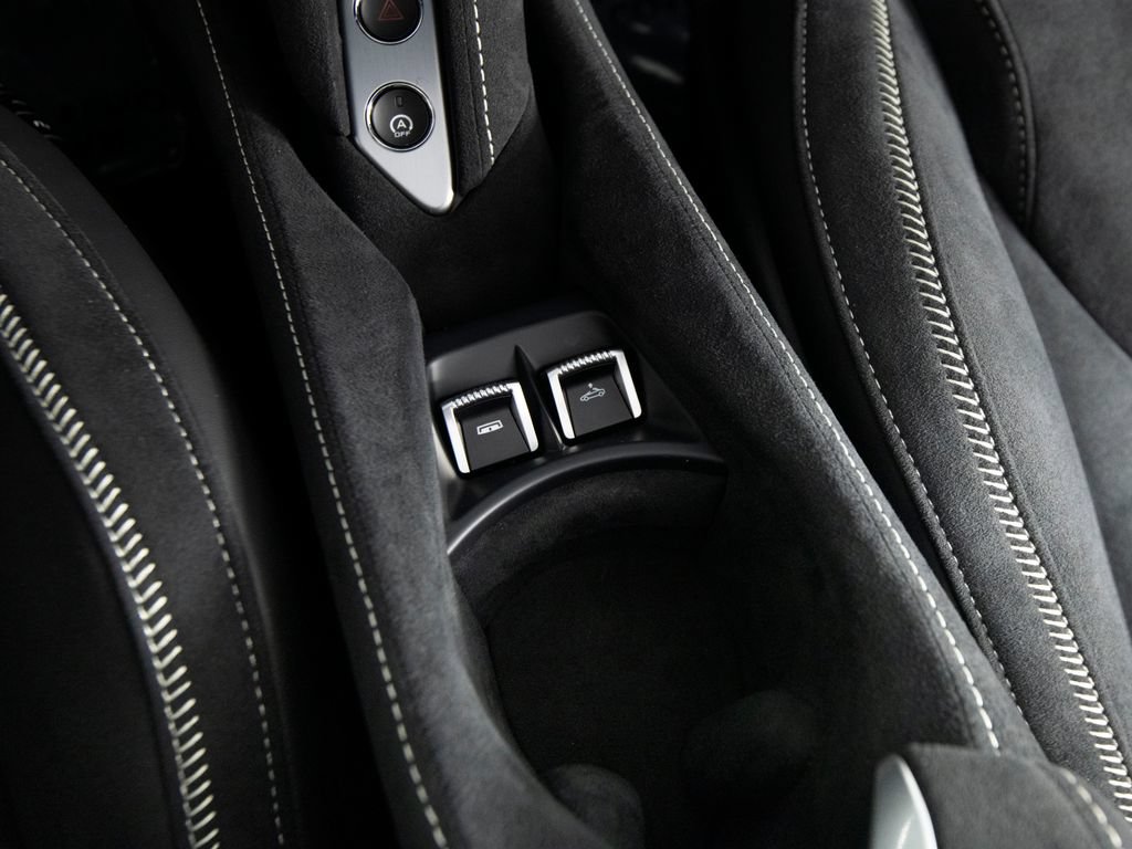 Used 2024 McLaren 750S Spider photo 26