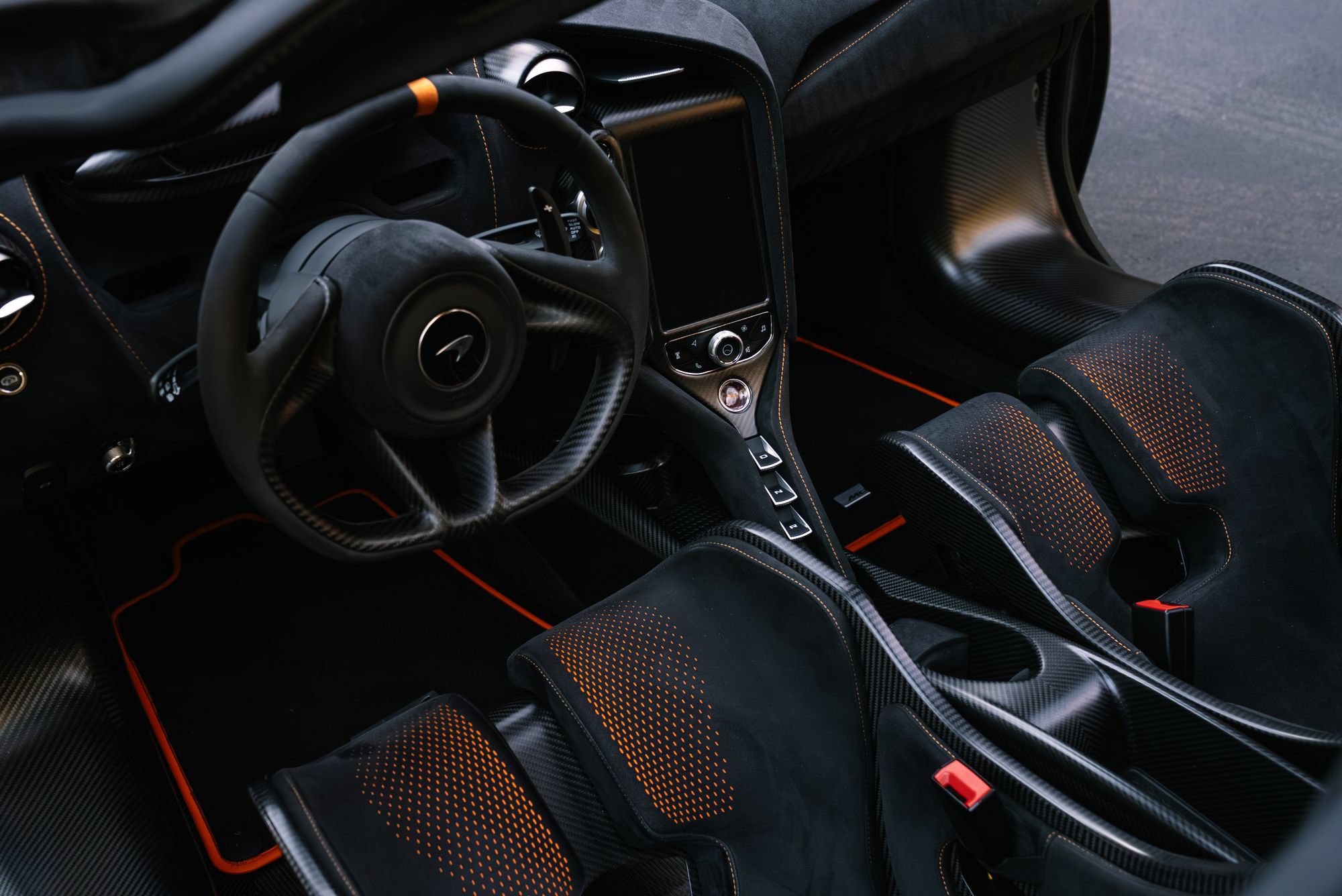 Used 2021 McLaren 765LT photo 17