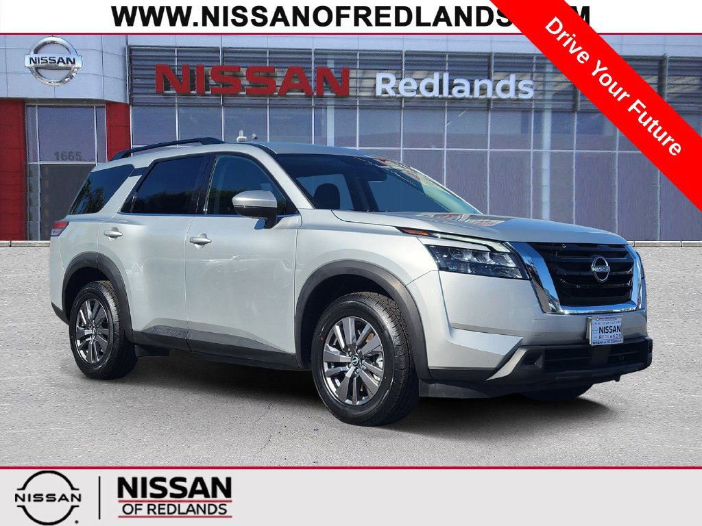Used 2025 Nissan Pathfinder SV