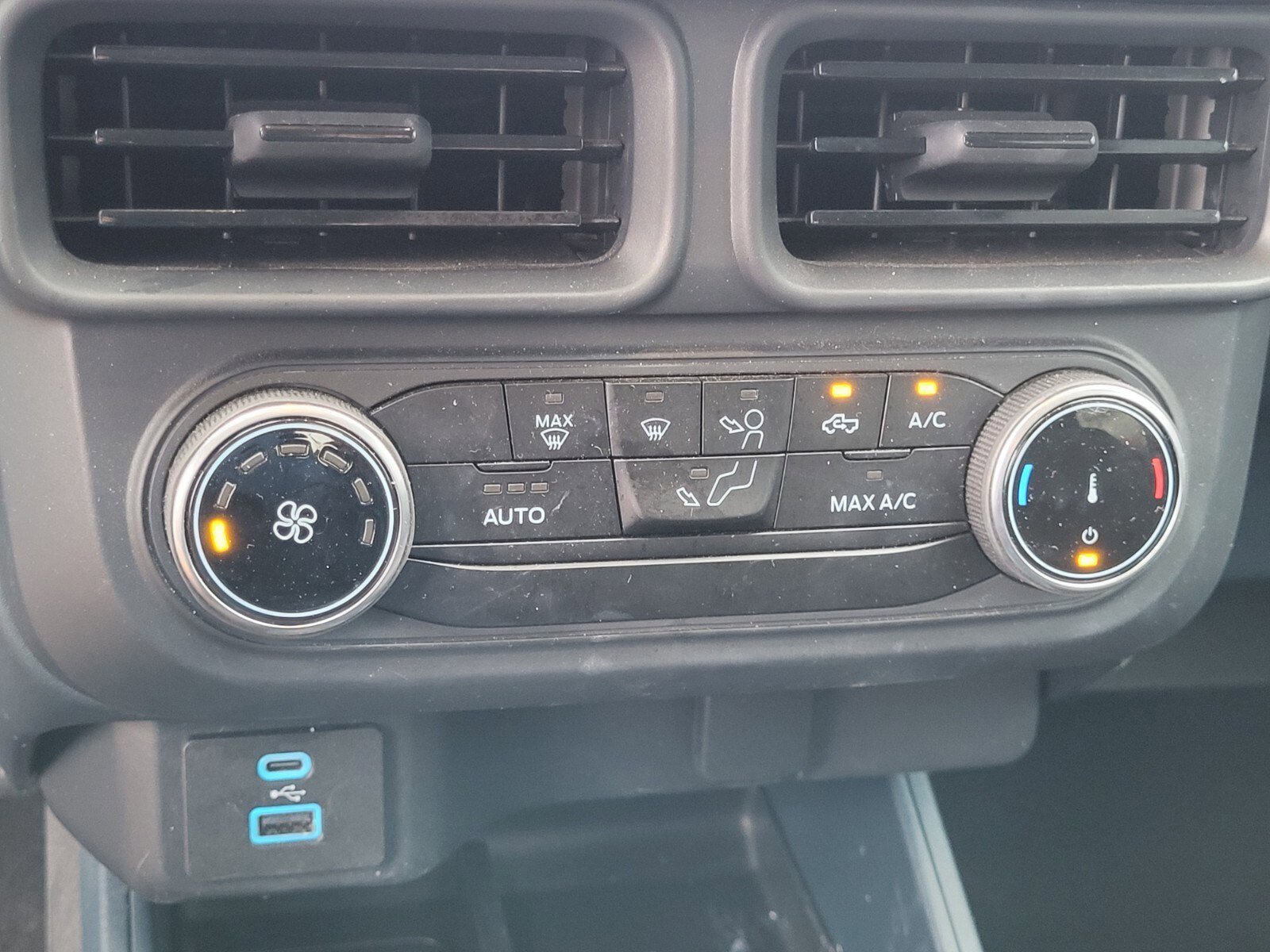 2024 Ford Maverick XL