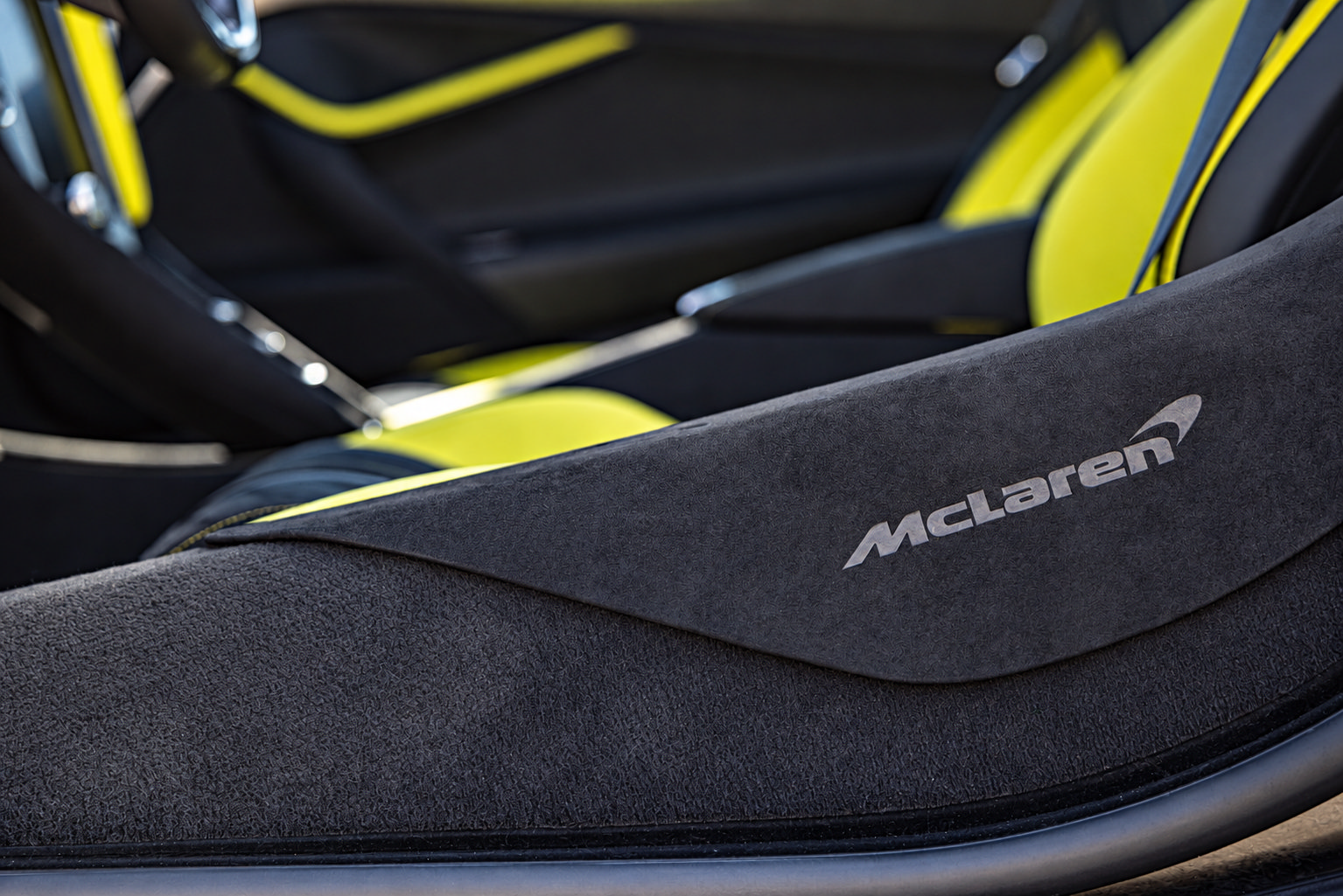 Used 2024 McLaren 750S photo 18
