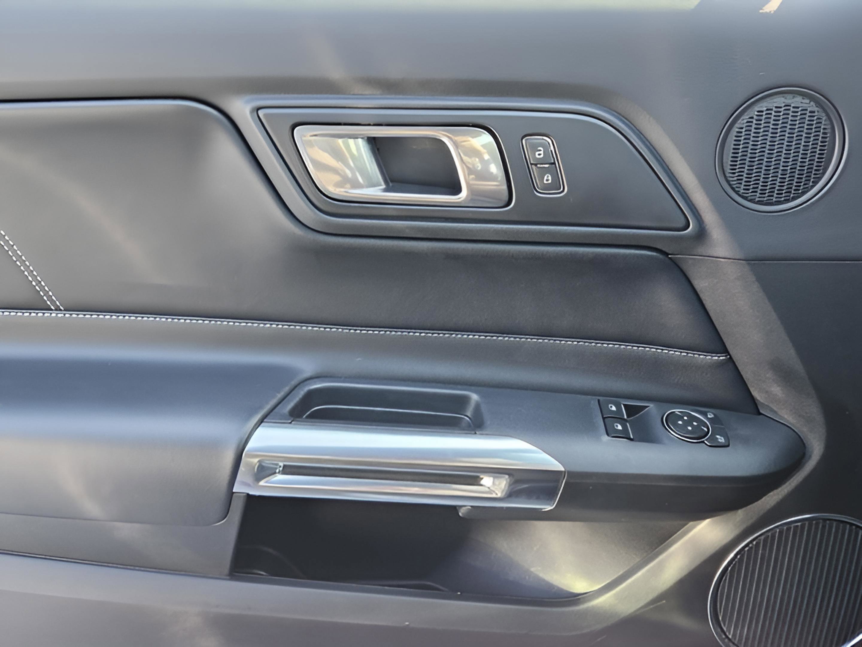 2020 Ford Mustang Premium