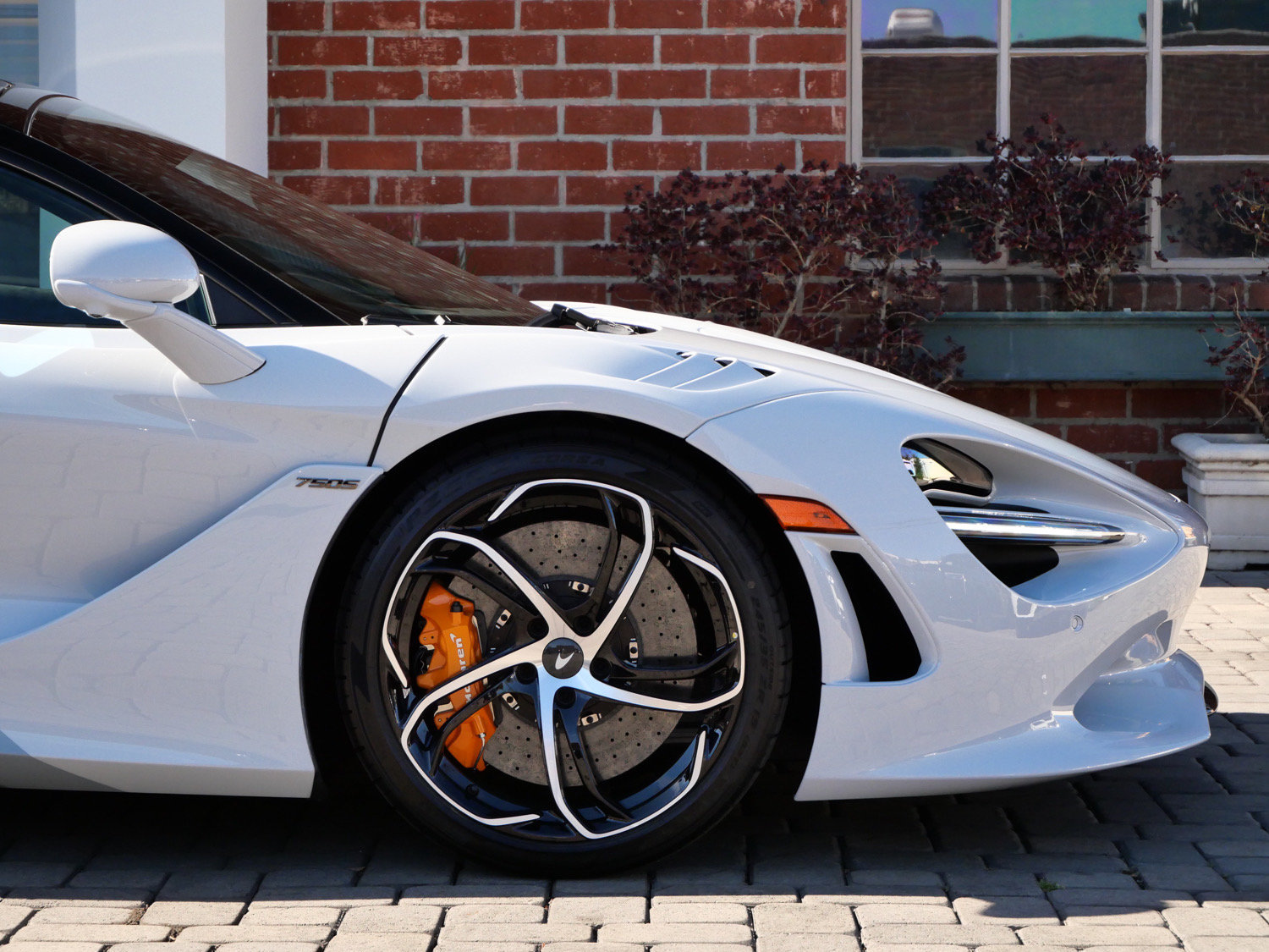 Used 2025 McLaren 750S photo 7