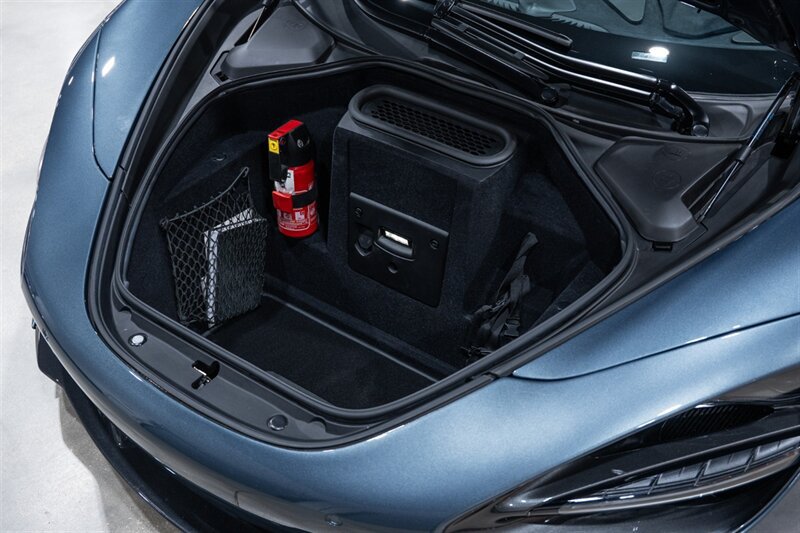 Used 2018 McLaren 720S Performance photo 36