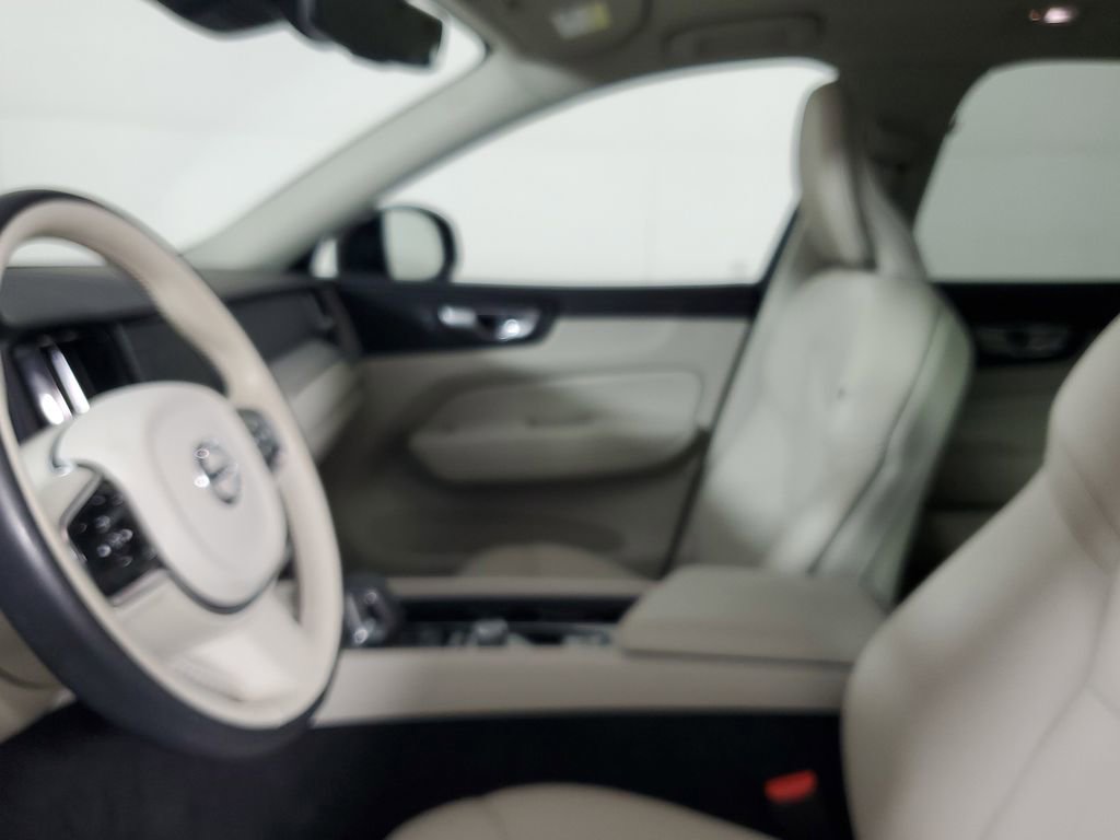 2023 Volvo Xc60 B5 Plus