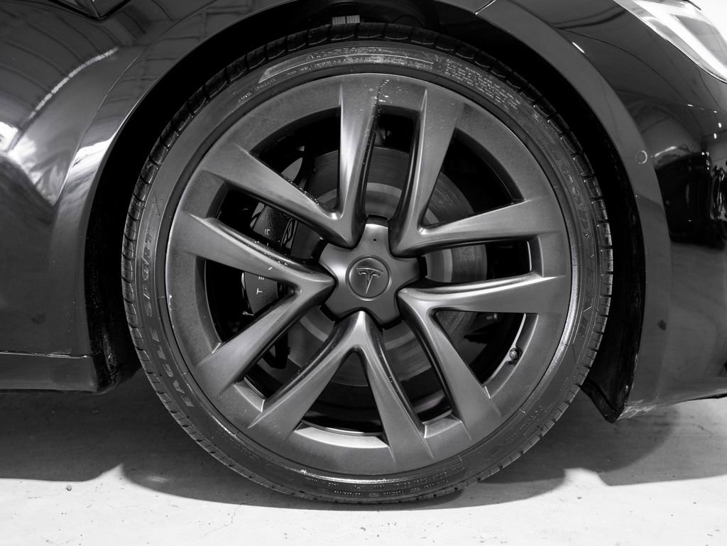 2021 Tesla Model S Plaid