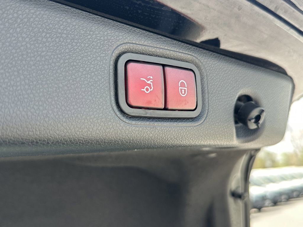 2022 Mercedes-Benz E 350 4MATIC Sedan