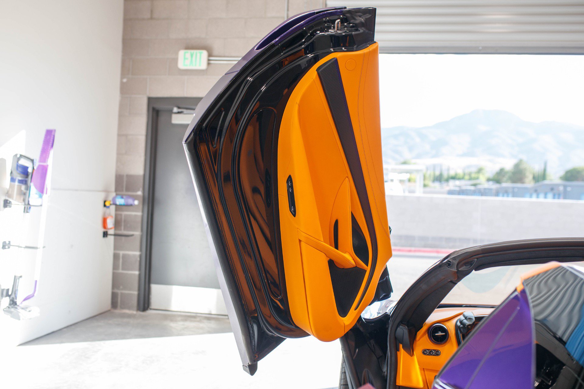 Used 2024 McLaren 750S Spider photo 12