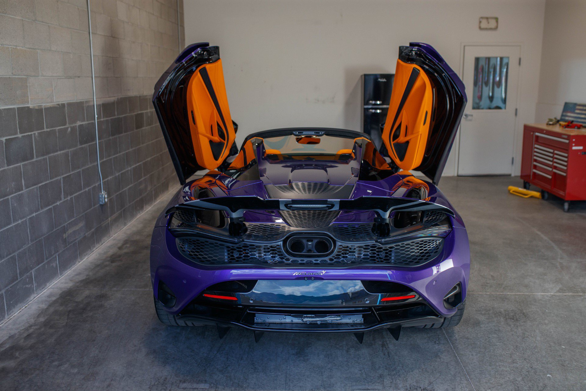 Used 2024 McLaren 750S Spider photo 11