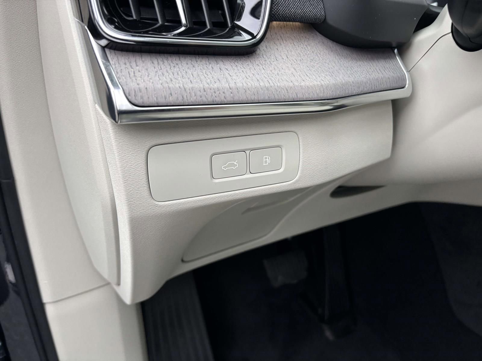 2026 Volvo Xc90 T8 Ultra