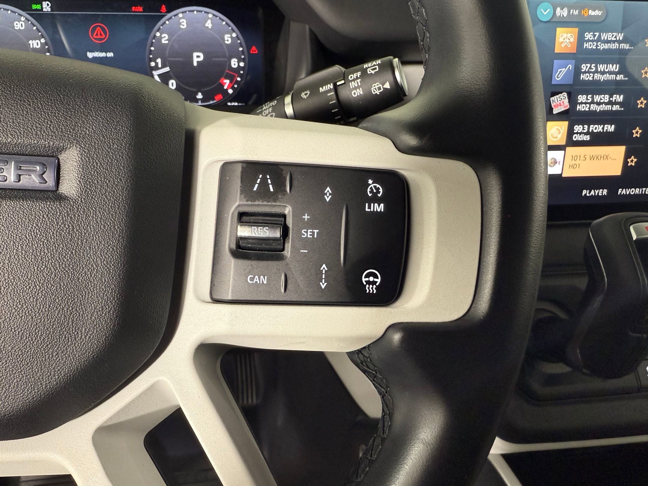 2025 Land Rover Defender 110 S