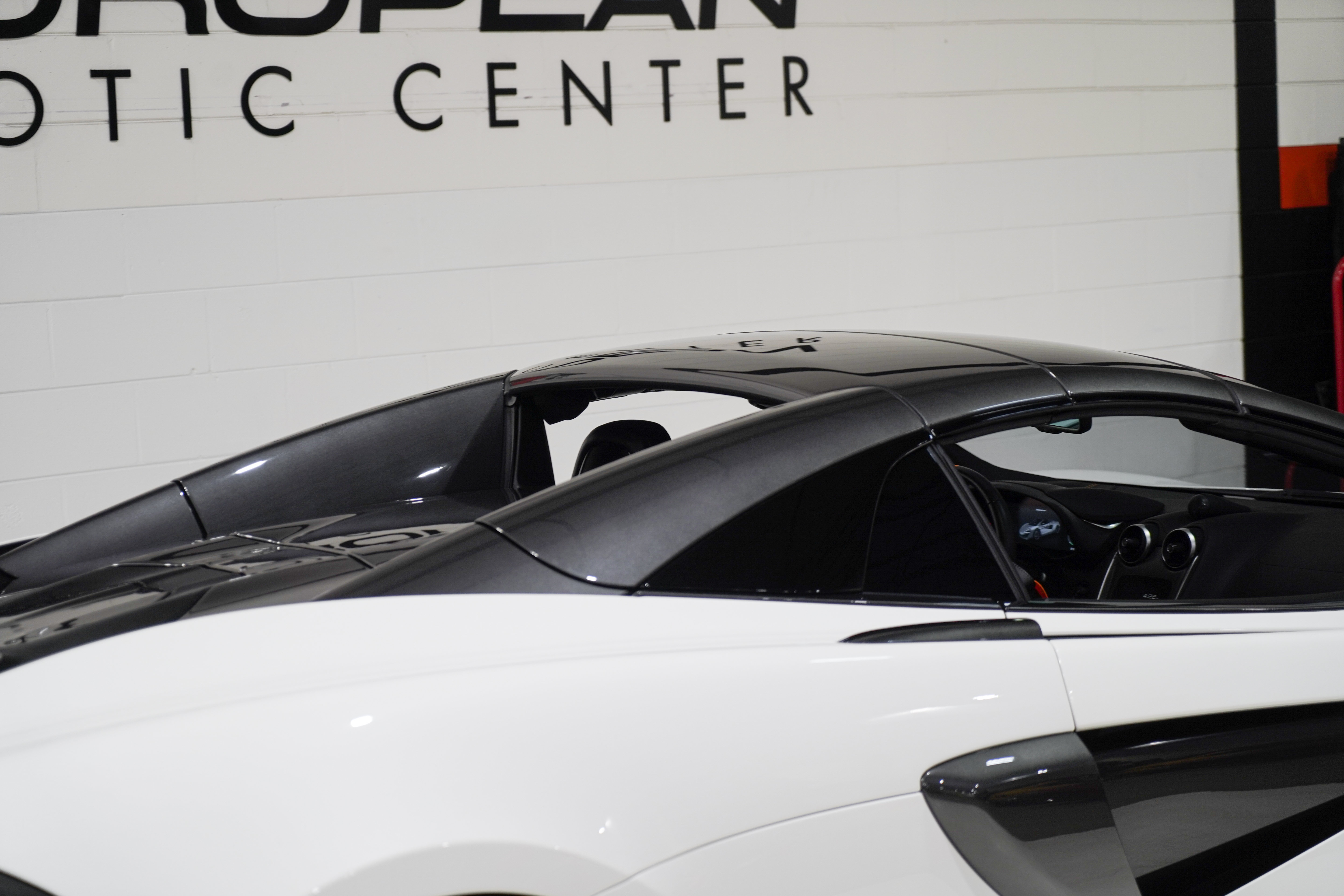 Used 2020 McLaren 600LT Spider photo 26