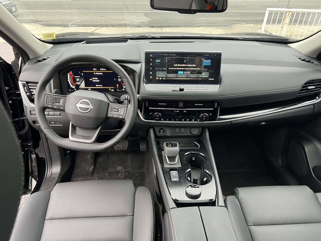 2025 Nissan Rogue SL